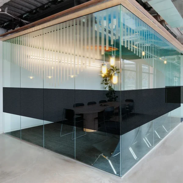 Screen - Embassy Black-lineahogar - foto ambiente
